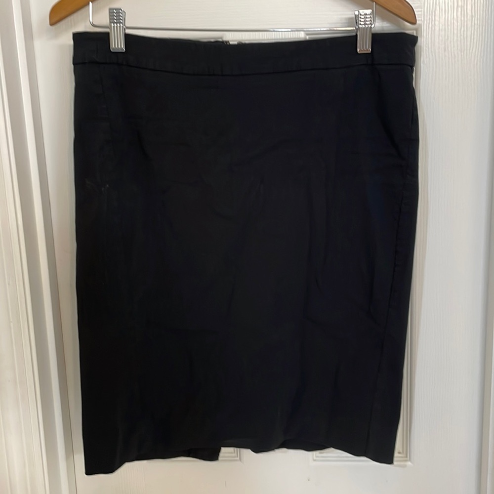Bisou Bisou Black Straight Skirt Sz 8